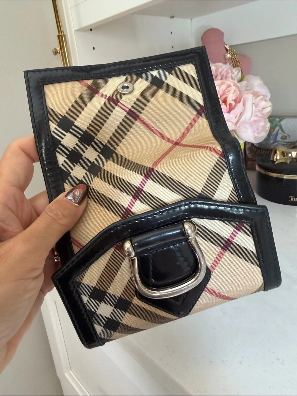 Burberry classic plaid